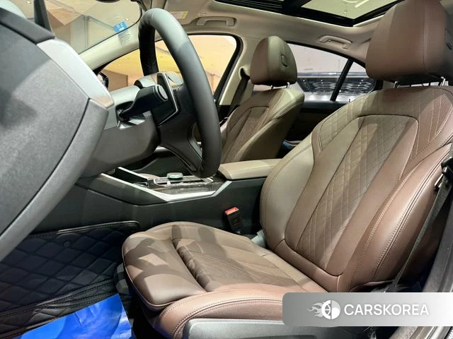 BMW 3 series 2024 Другой из Китая, фото 2