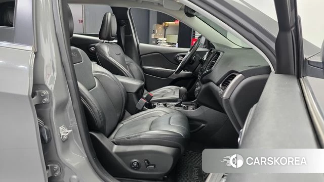 Jeep Cherokee (KL) 2021 Серый из Кореи, фото 2