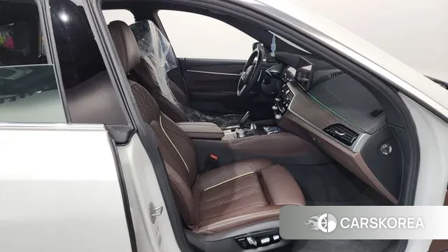 BMW 6 Series GT (G32) 2020 Белый из Кореи, фото 2