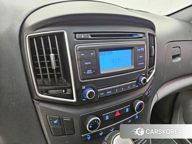 Hyundai The New Grand Starex 2018 Белый из Кореи, фото 2