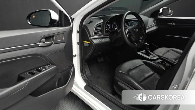 Hyundai Avante AD id 4530890 из Кореи 2