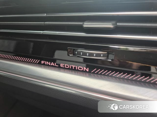 Volkswagen Touareg 3rd generation 2026 Черный из Кореи, фото 2