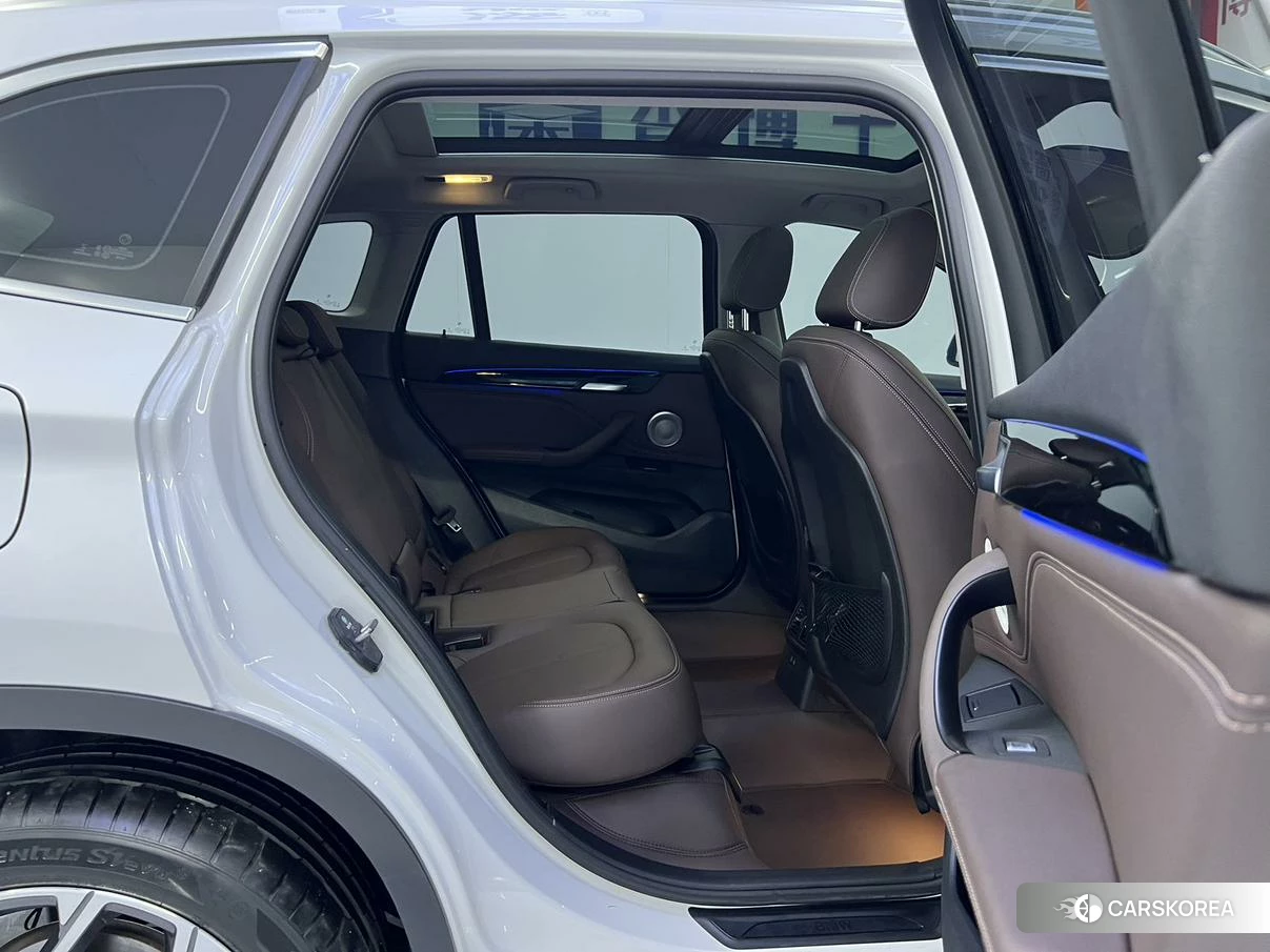 BMW X1 2021 Белый из Китая, фото 2