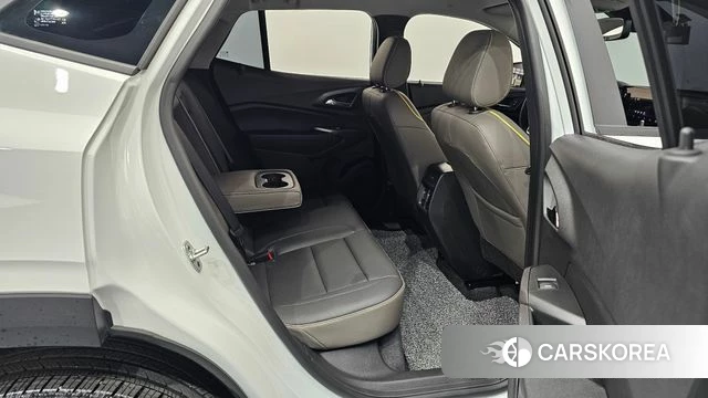 Chevrolet (GM Daewoo) Trax Crossover 2025 Белый из Кореи, фото 2