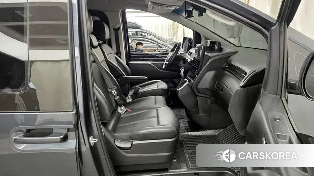 Hyundai Staria 2022 Серый из Кореи, фото 2