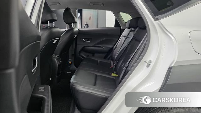 Hyundai Kona (SX2) 2023 Белый из Кореи, фото 2