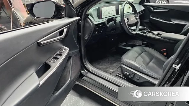 Kia EV6 2021 Черный из Кореи, фото 2