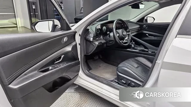 Hyundai Avante (CN7) 2020 Серебристо-серый из Кореи, фото 2