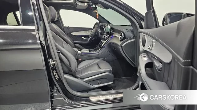 Mercedes-Benz GLC-Class X253 2022 Черный из Кореи, фото 2