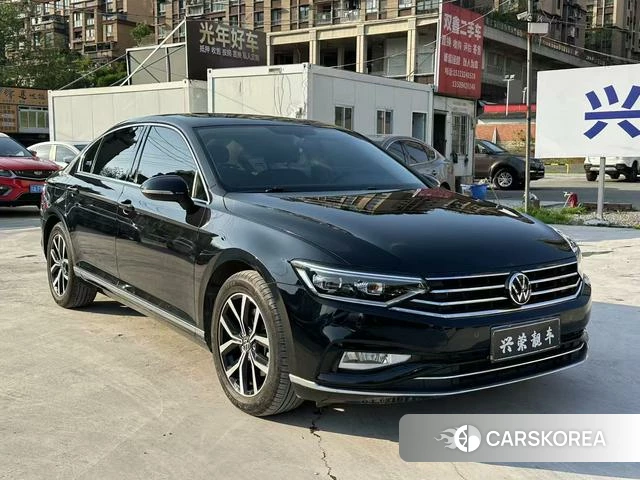 Volkswagen Magotan 2022 Черный из Китая, фото 2