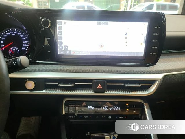 Kia K5 3rd generation 2022 Белый из Кореи, фото 2