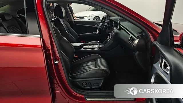 Genesis G70 2019 Красный из Кореи, фото 2