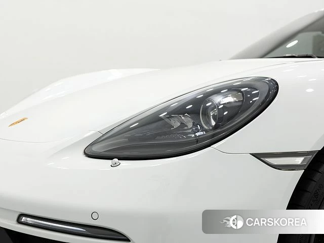 Porsche 718 Boxster 2023 Белый из Кореи, фото 2