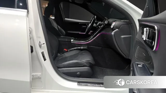 Mercedes-Benz C-Class W205 2022 Белый из Кореи, фото 2