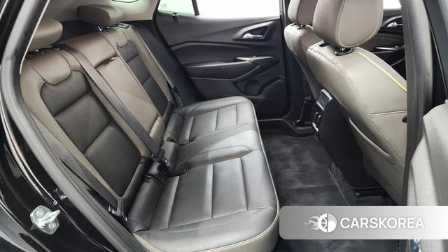 Chevrolet (GM Daewoo) Trax Crossover 2023 Черный из Кореи, фото 2