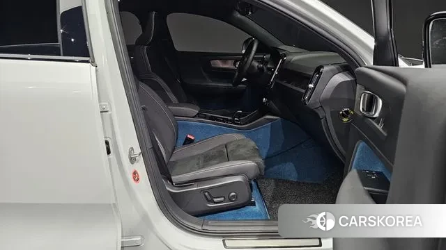 Volvo C40 Richards 2022 Белый из Кореи, фото 2