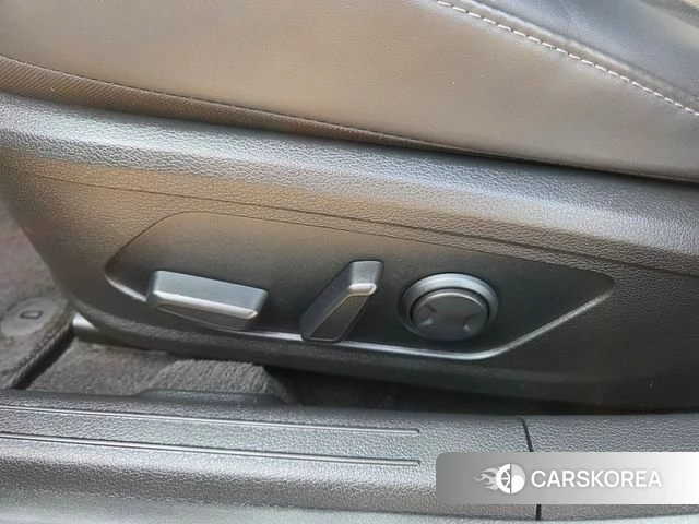 Hyundai Sonata (DN8) 2021 Серебристо-серый из Кореи, фото 2