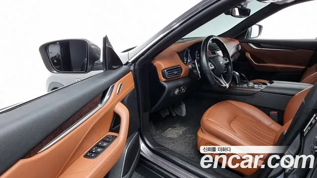 Maserati Levante 2020 Серый из Кореи, фото 2