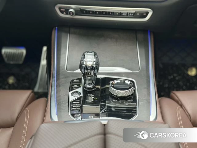 BMW X5 (imported) 2022 Черный из Китая, фото 2