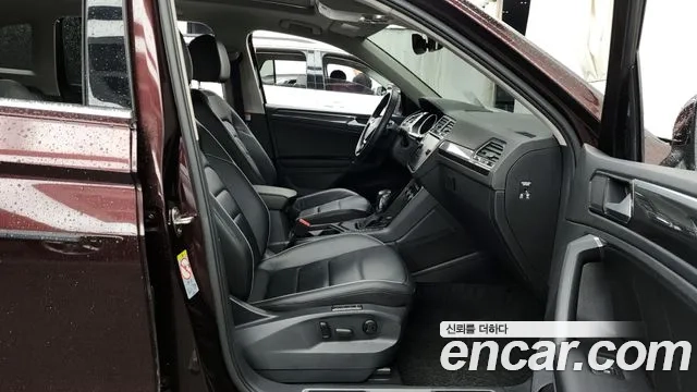 Volkswagen Tiguan second Generation 2018 Красный из Кореи, фото 2