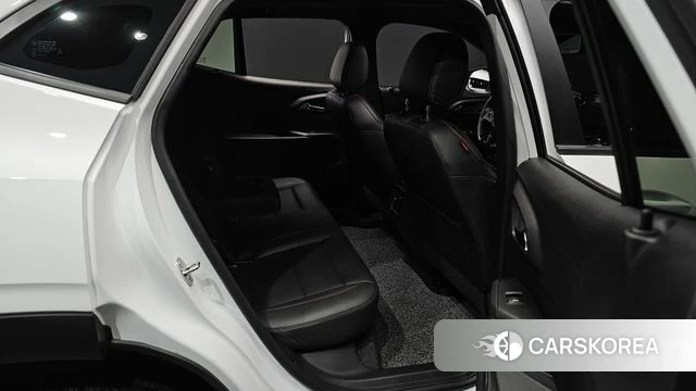 Chevrolet (GM Daewoo) Trax Crossover 2023 Белый из Кореи, фото 2