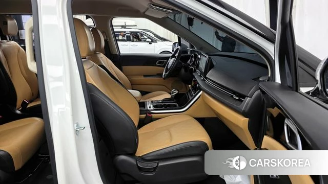 Kia Carnival 4th generation 2023 Белый из Кореи, фото 2