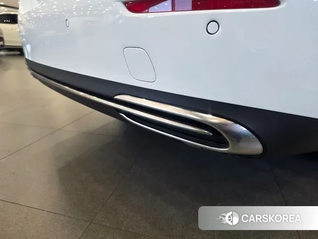 Mercedes-Benz E-Class W214 2024 Белый из Кореи, фото 2