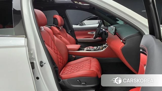 Genesis GV70 2024 Белый из Кореи, фото 2