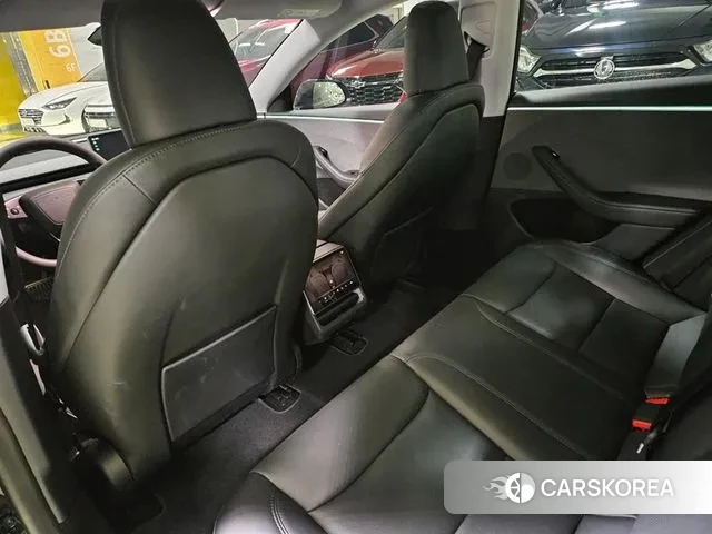 Tesla Model 3 2024 Черный из Кореи, фото 2