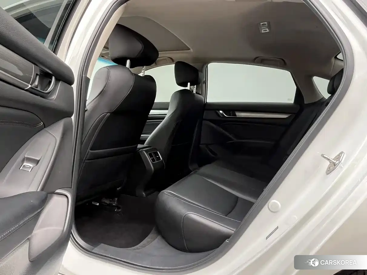 Honda Accord 2021 Белый из Китая, фото 2