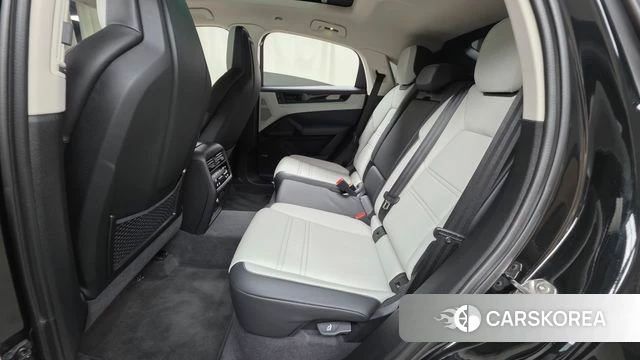 Porsche Cayenne (PO536) 2025 Черный из Кореи, фото 2
