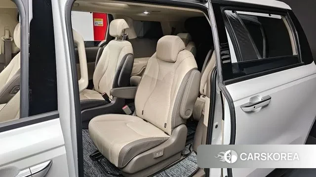 Kia The New Carnival 4th Generation 2023 Белый из Кореи, фото 2