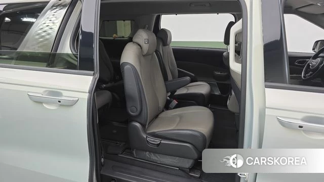 Kia The New Carnival 4th Generation 2024 Серебряный из Кореи, фото 2