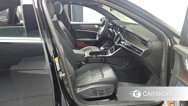 Audi A6 (C8) 2022 Черный из Кореи, фото 2