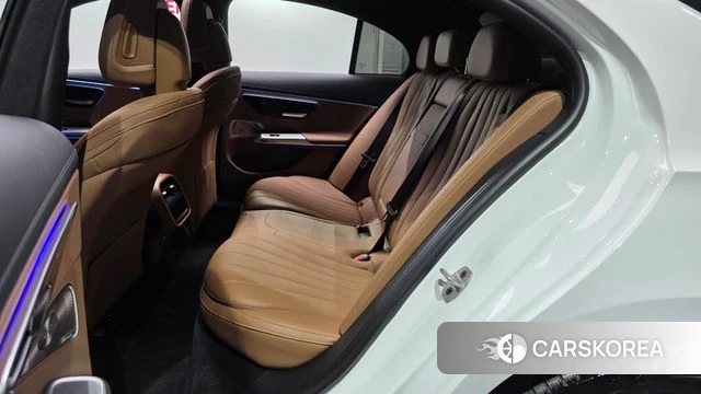 Mercedes-Benz E-Class W214 2024 Белый из Кореи, фото 2