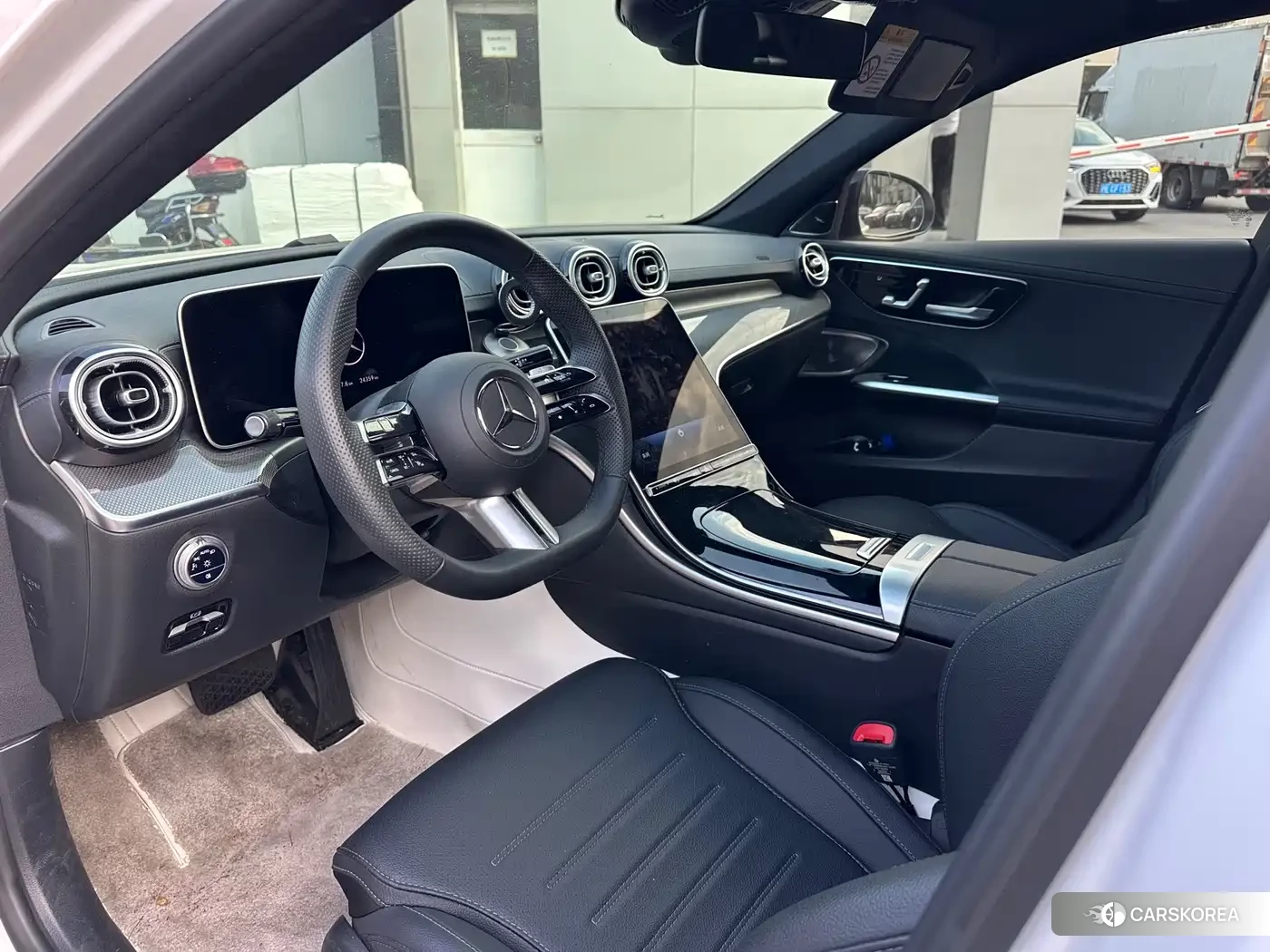 Mercedes-Benz C-class 2025 Белый из Китая, фото 2