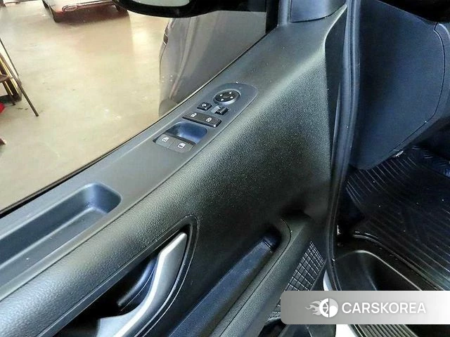 Hyundai Staria 2021 Серебряный из Кореи, фото 2
