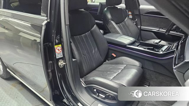 Audi A8 (D5) 2020 Черный из Кореи, фото 2