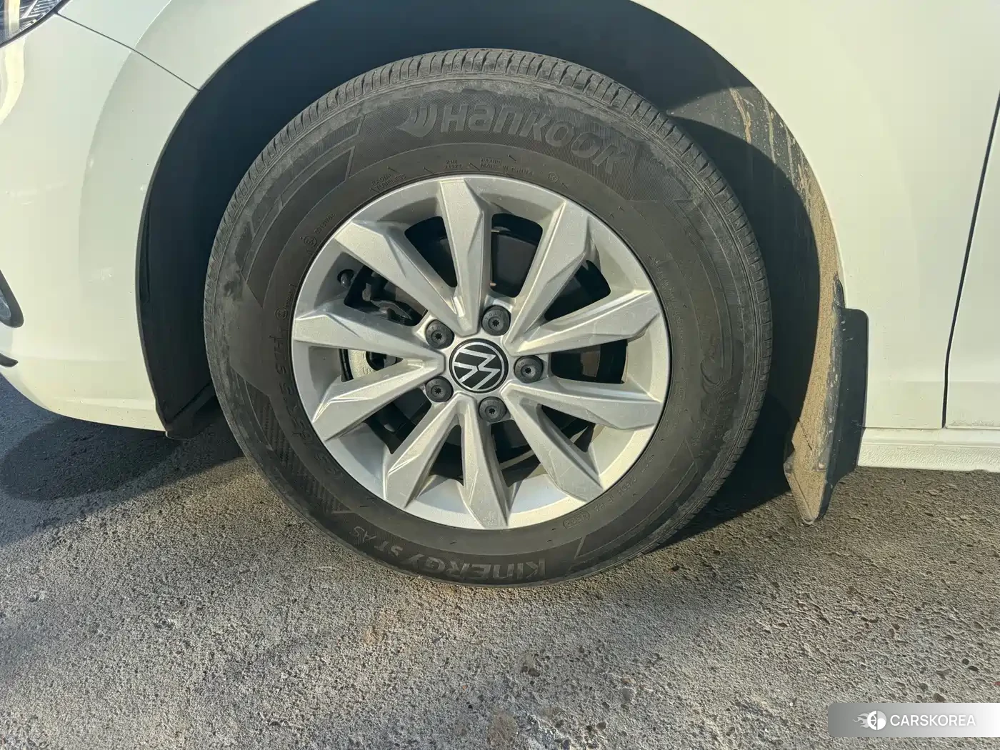 Volkswagen Bora 2023 Белый из Китая, фото 2
