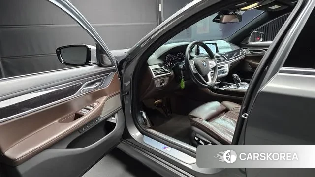 BMW 7 Series (G11) 2018 Серый из Кореи, фото 2