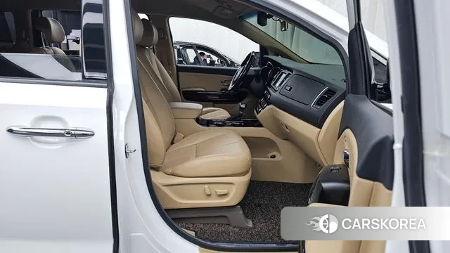 Kia The New Carnival 2018 Белый из Кореи, фото 2