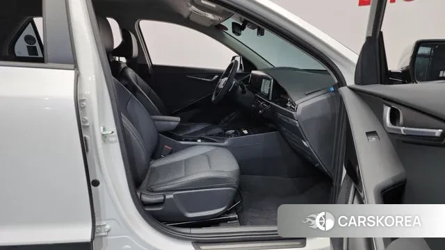 Kia Di Ol Nu Niro 2022 Белый из Кореи, фото 2