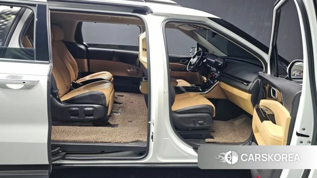 Kia Carnival 4th generation 2023 Белый из Кореи, фото 2