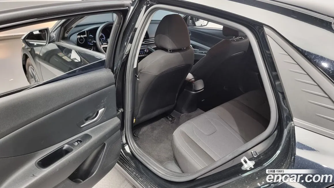 Hyundai Avante Hybrid (CN7) 2021 Черный из Кореи, фото 2