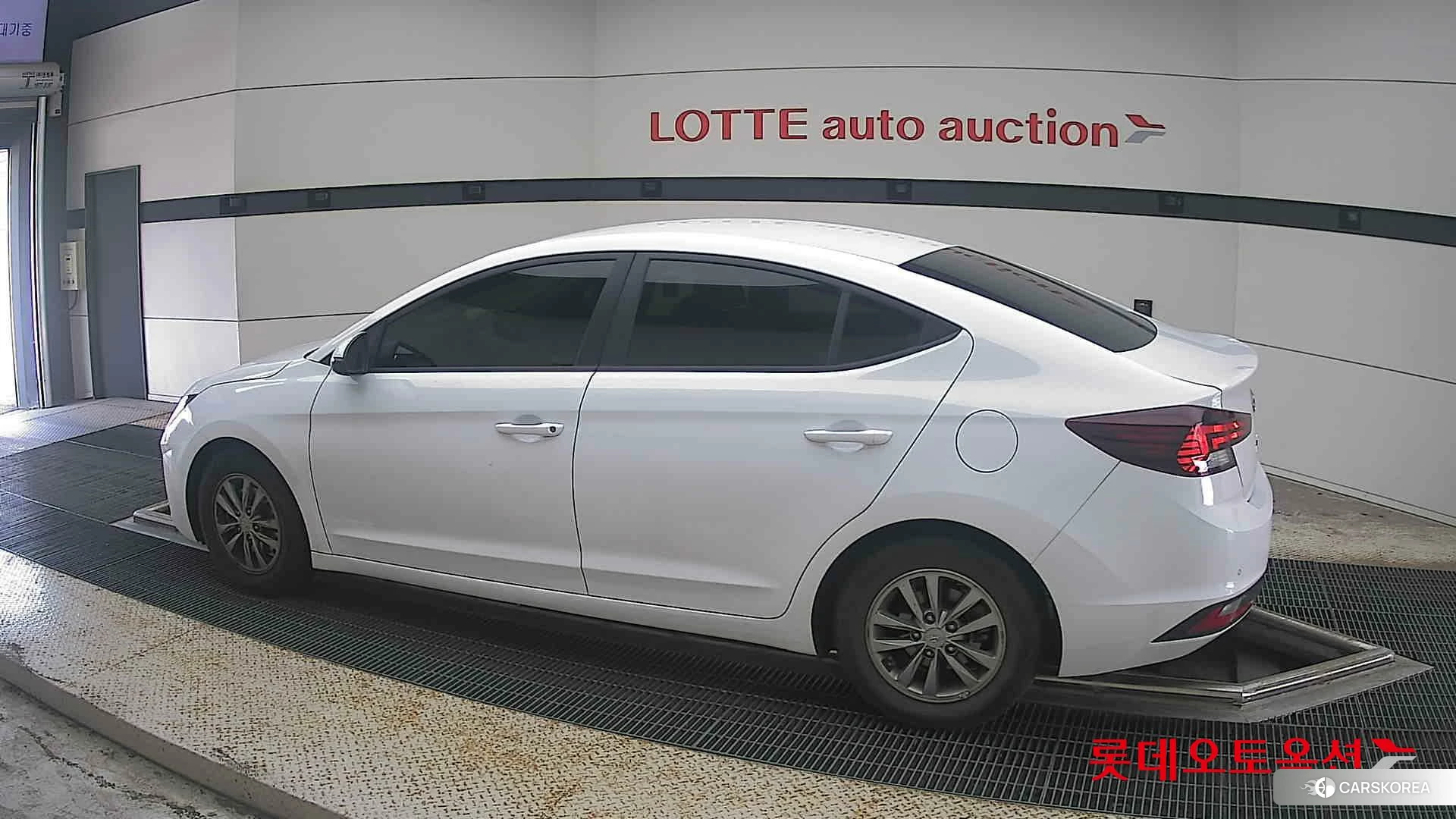 Hyundai Avante 2020 Polar White из Кореи, фото 2