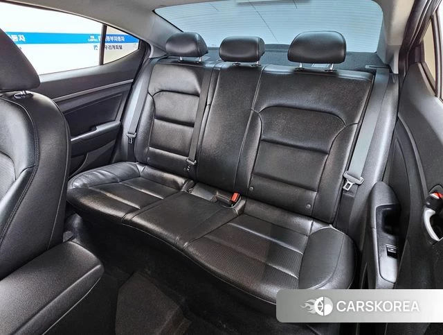 Hyundai Avante AD 2018 Серый из Кореи, фото 2