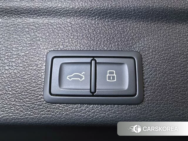 Audi Q3 Sportback 2022 Темно-серый из Китая, фото 2