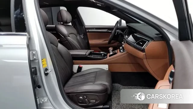 Genesis G90 2019 Серебряный из Кореи, фото 2
