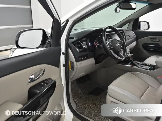Kia The New Carnival 2018 Белый из Кореи, фото 2