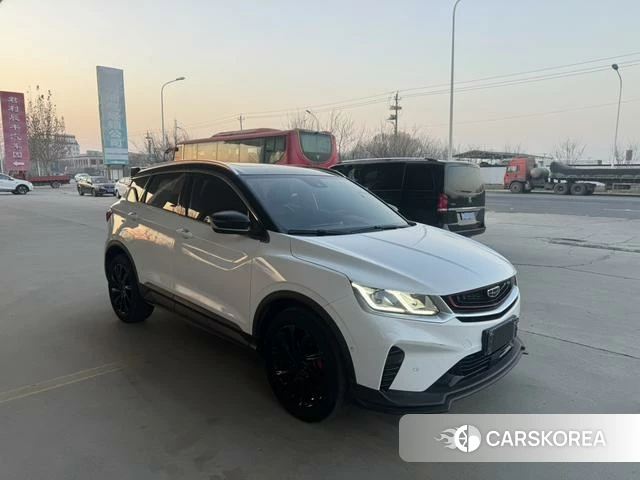 Geely Automobile Binyue 2021 Белый из Китая, фото 2